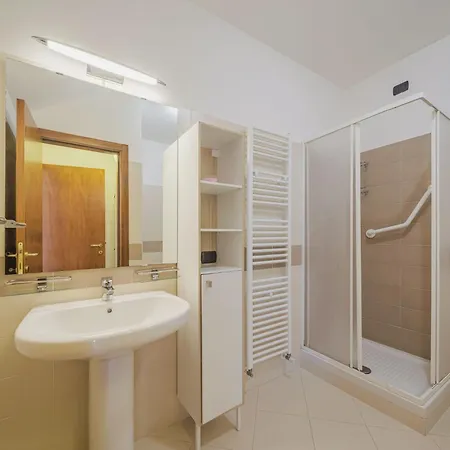 Lavanda By Interhome 东塞斯特里